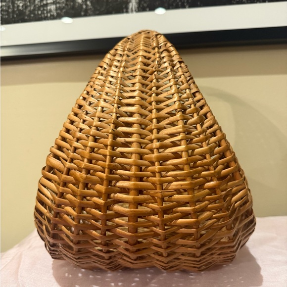 Vintage Gondola Half Moon Harvesting Basket - Picture 2 of 9